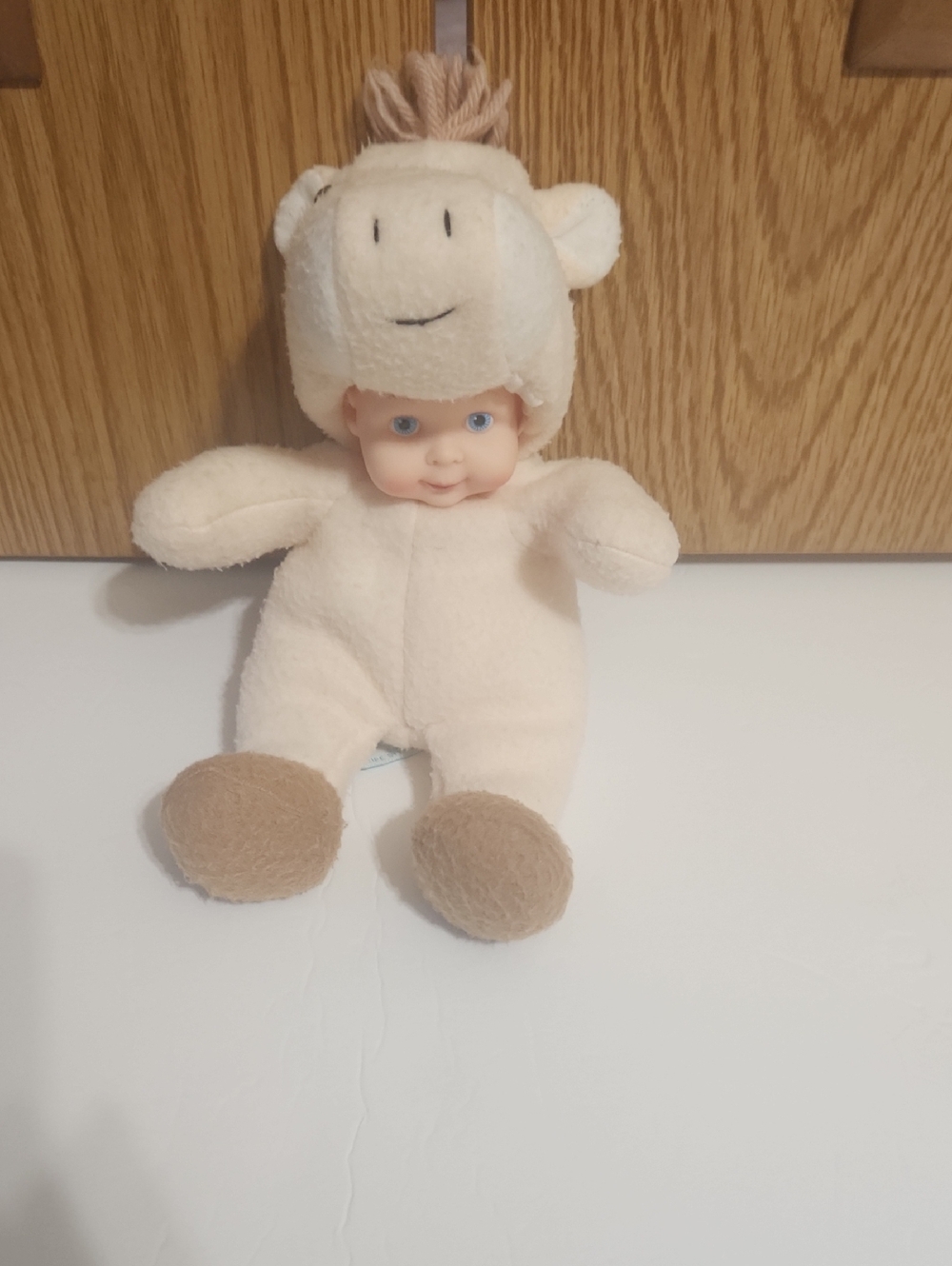 Madame Alexander Vintage 2001 Peekaboo Baby Cream Plush Baby Doll Horse